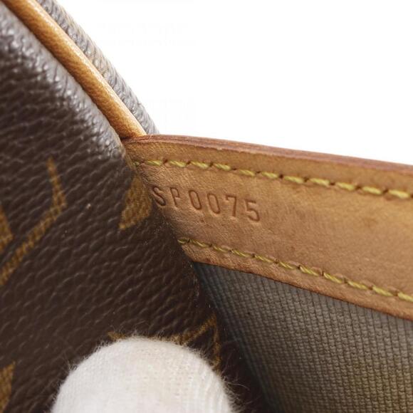 LOUIS VUITTON Brown Monogram Leather Shoulder Bag - Picture 5 of 12